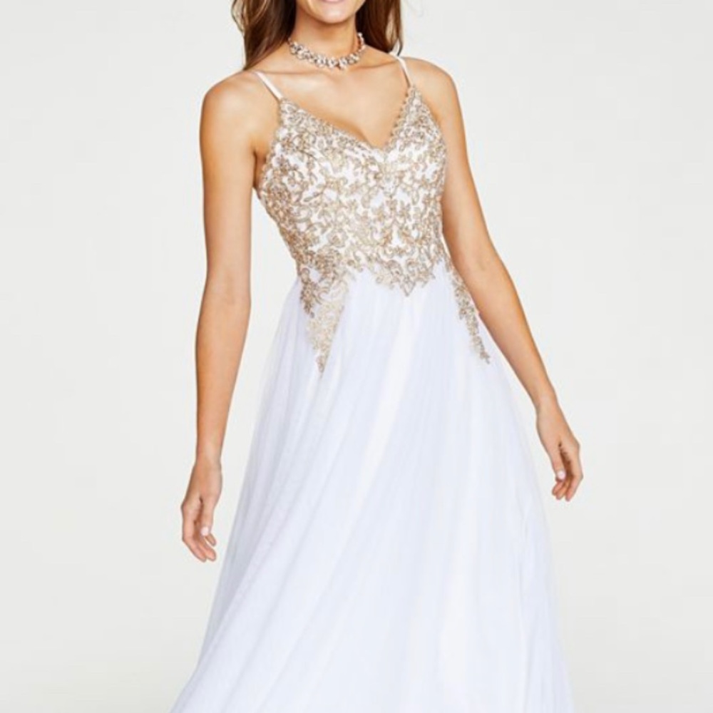 Say Yes to the Prom | White and Gold Dress